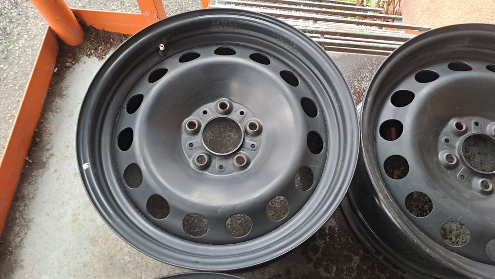 Стоманени 17" 5Х120мм БМВ с Тасове, 5X120mm BMW ORIGINAL