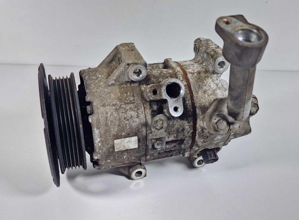 Климатичен Компресор Климатик Toyota Corolla Verso Avensis 2.0 D4D