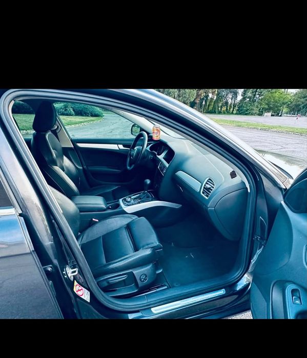 Vand audi a4 2012