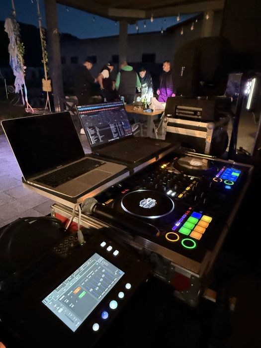 DJ evenimente – sunet profesionist și atmosferă garantată!