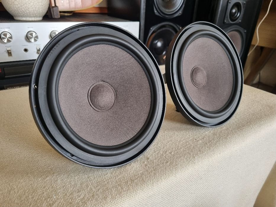 Set Difuzoare Mid/Bass Braun. 8 ohms, 40 watts, 19 cm. Impecabile