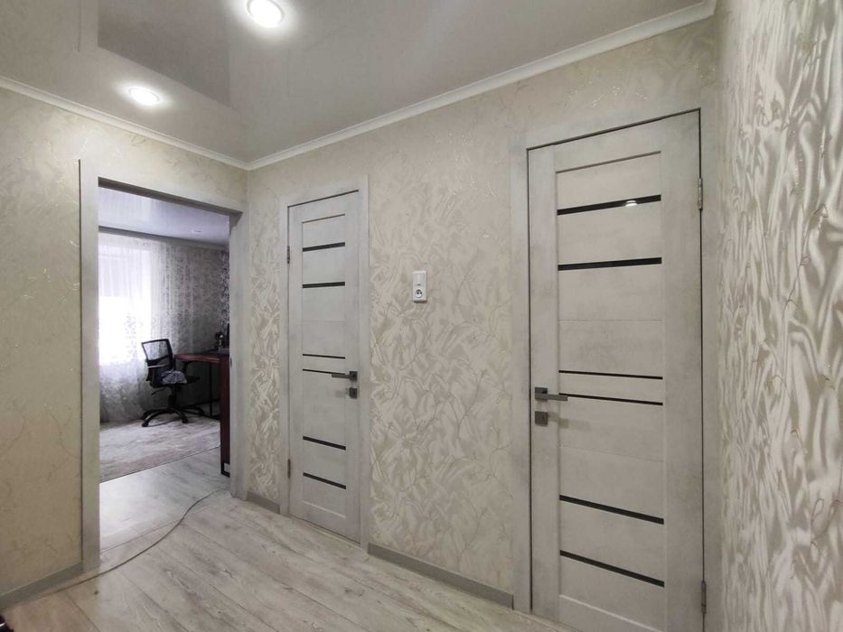 3 комнатная квартира, район СКГУ