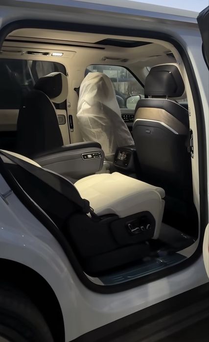 Zeekr 9x Ultra в наличии , 70 квт, майбах диски , поворот сидений