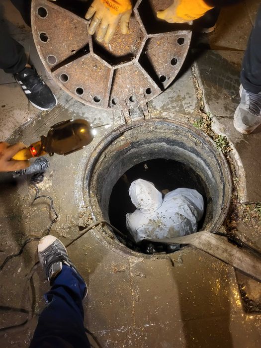 Отпушване на мивки, тоалетни и канализация. Спешни ВиК услуги в София. Гарантирано качество, ниски цени и бързо обслужване.