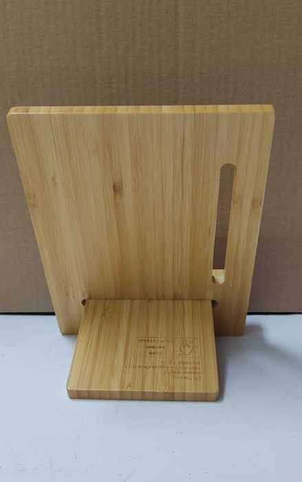 Бамбукова еко стойка за таблет, нова