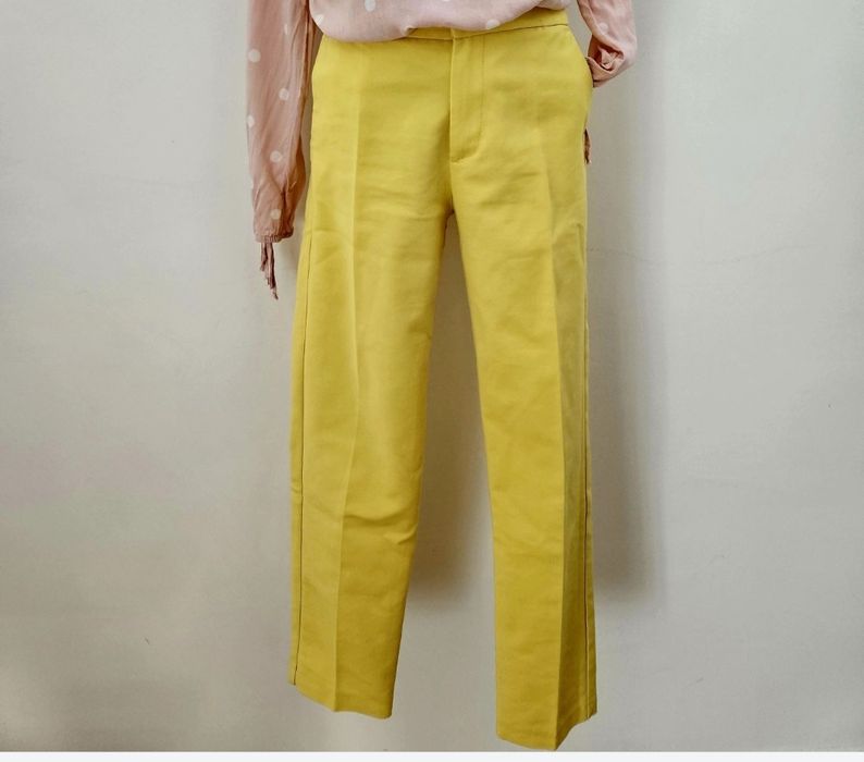 Set de primavara - pantaloni galbeni si camasa roz, 55 lei