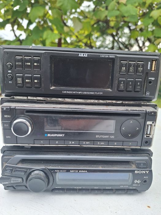 Vând radio casetofon jvc,pioneer, sony