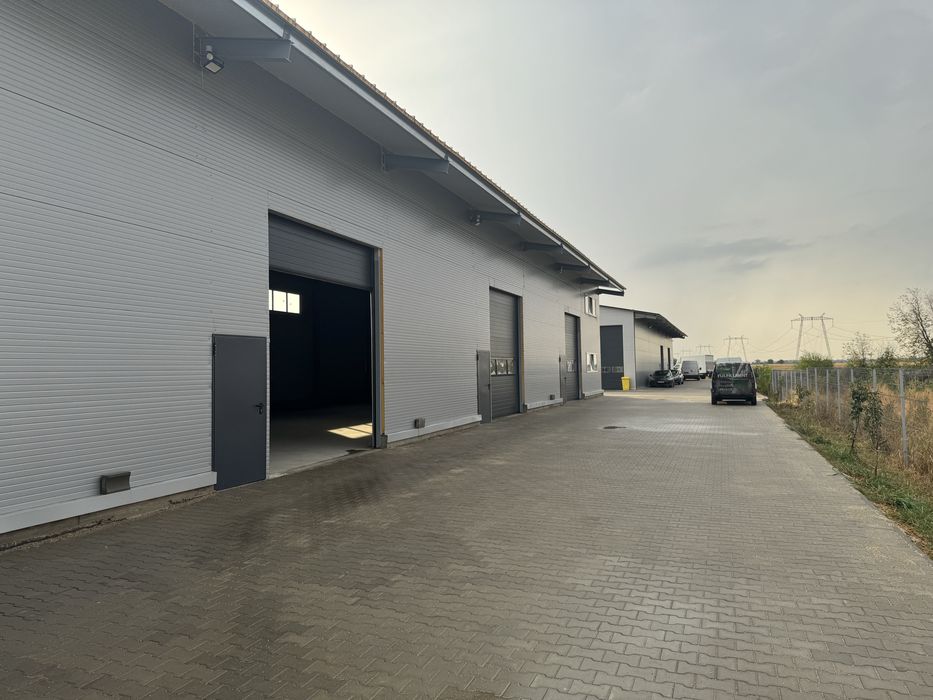 Hala+Birou in Ciorogarla