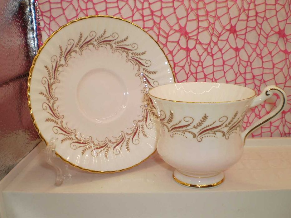 Cescute din portelan fin englezesc