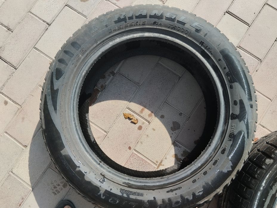 Автошина от Лексуса 245*55*R19