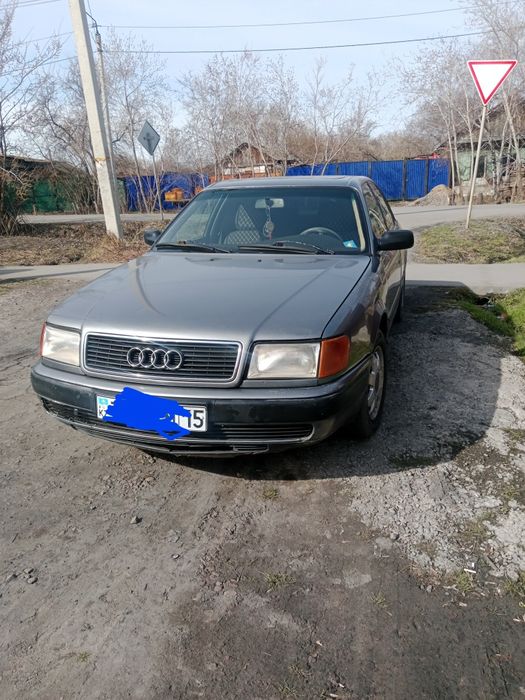 Продам Ауди 100С4  в отличном состоянии
