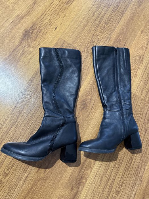 Дамски черно ботуши