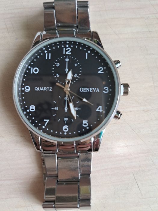 Новые мужские часы