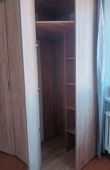 Срочно продам шкаф новый!!