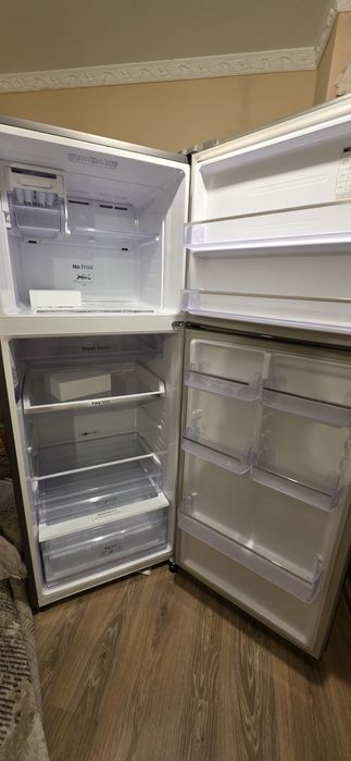 Продается холодильник Samsung