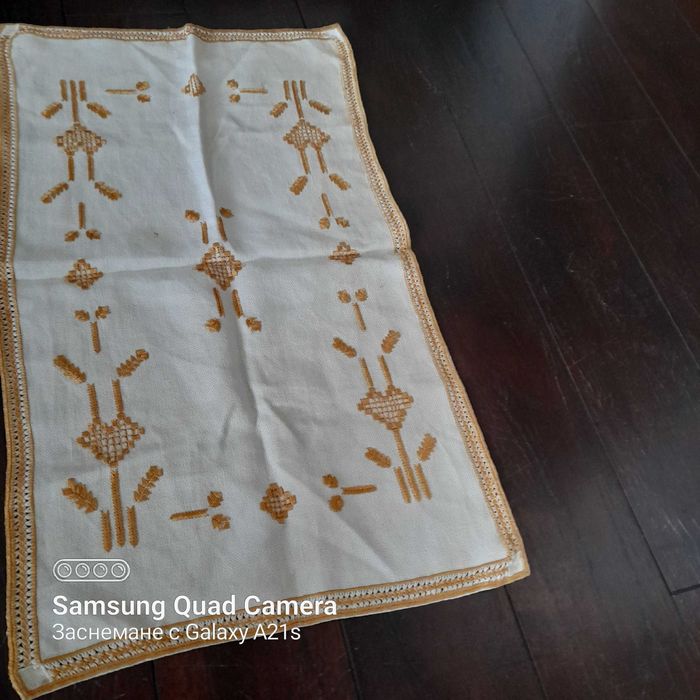 Декоративни покривки за маса