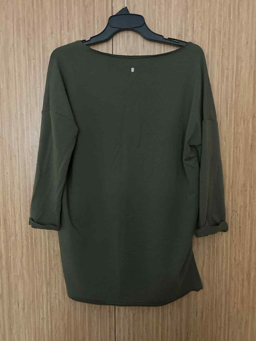 Дамски дрехи,горнища,блузи