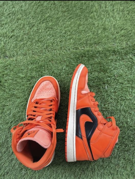 Nike air jordan 1 mid 44