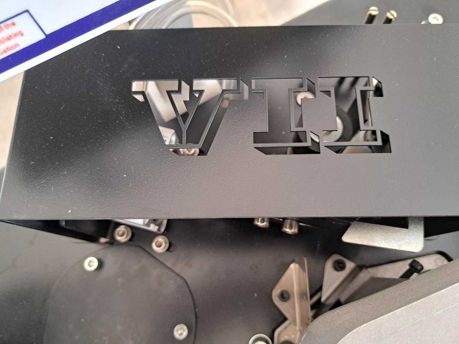 Професионална кантираща машина