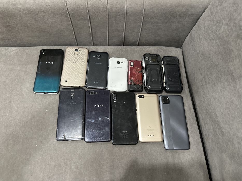 Продам телефон на запчасти