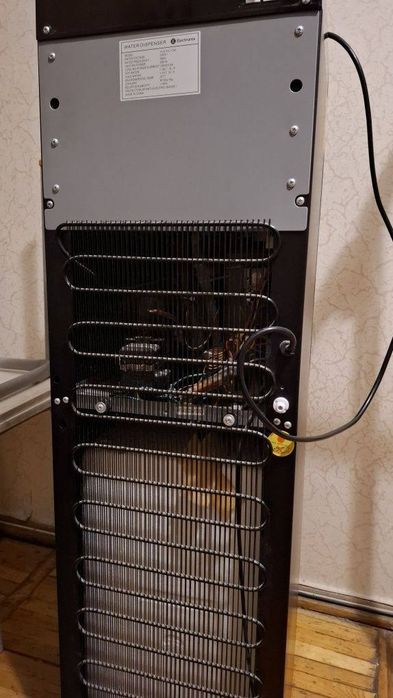 Кулер для воды с холодильником