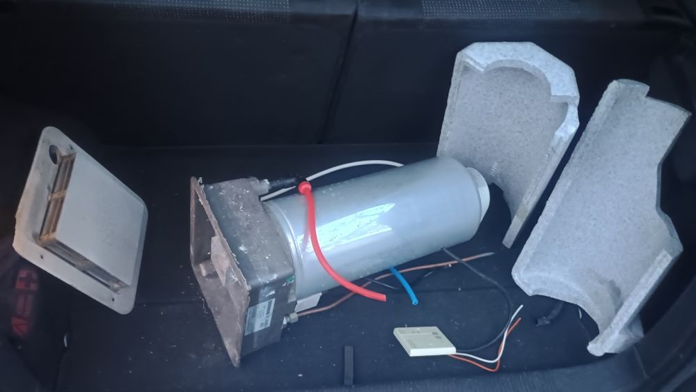 Boiler pe gaz si 220v pentru rulota