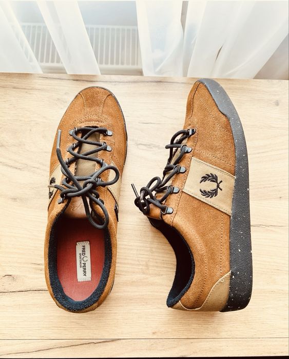Adidasi Fred Perry marime 45