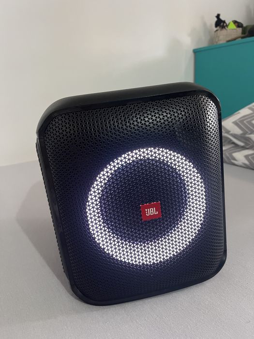 Vand boxa JBL partybox