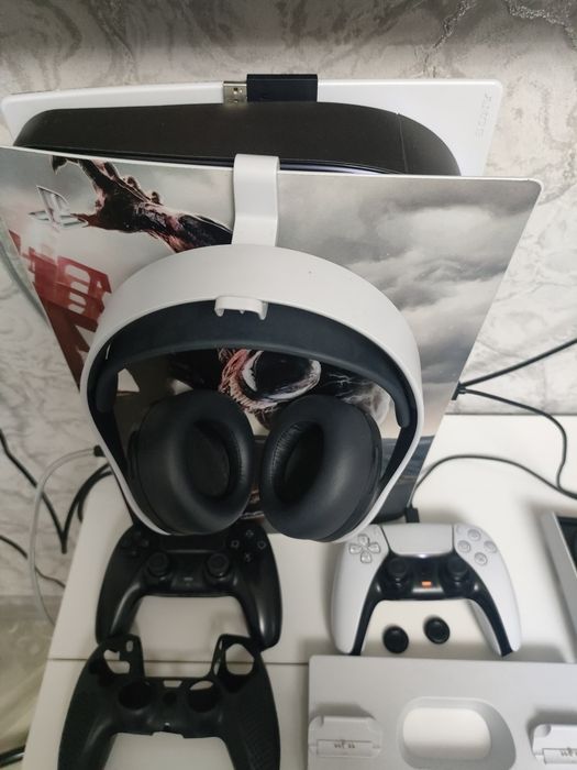 Продам sony playstation 5