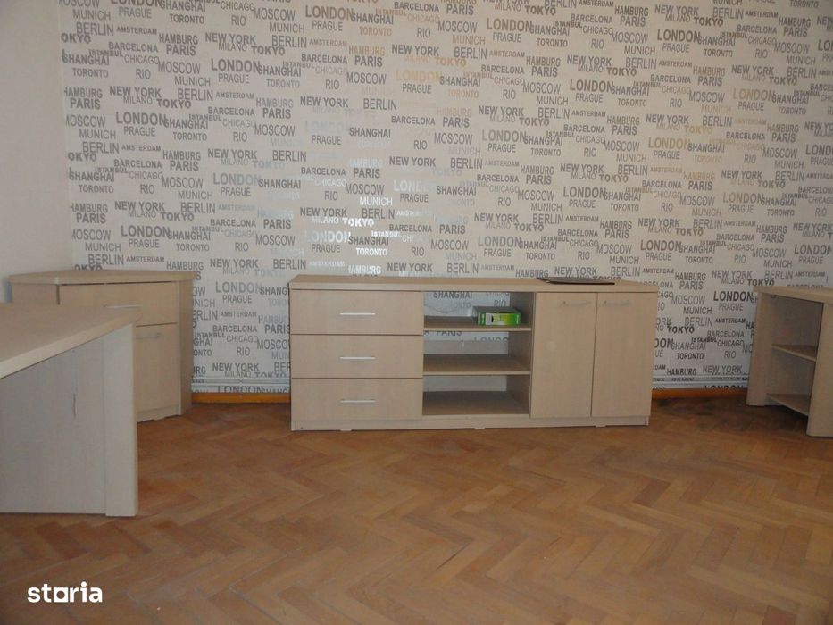 Spatiu comercial 79 mp acces stradal zona centrala langa Hotel Anirok