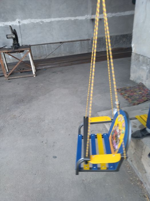 Детские качели (металло каркас)