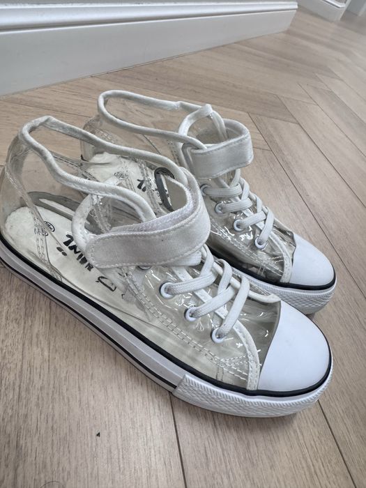 Прозрачные кеды