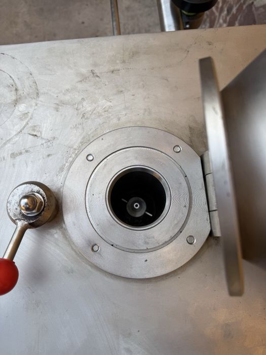 Продаётся колбасный шприц