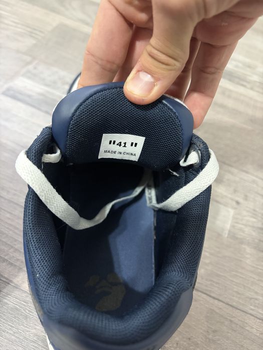 Off-White out off office