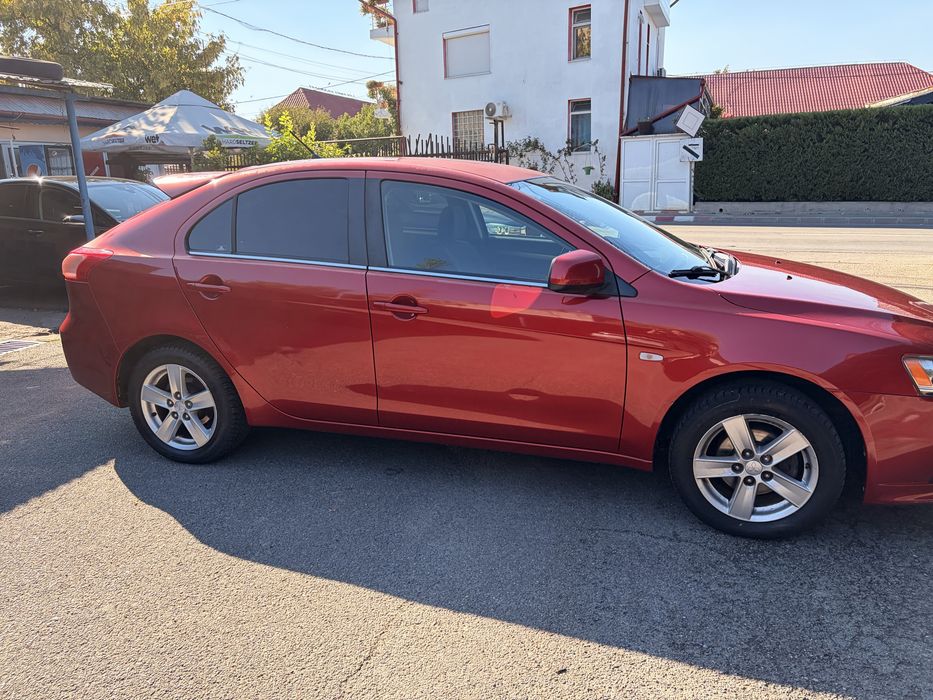 Mitsubishi  Lancer Hatchback