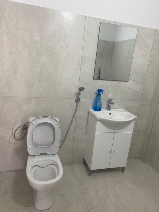 Spatiu comercial de închiriere