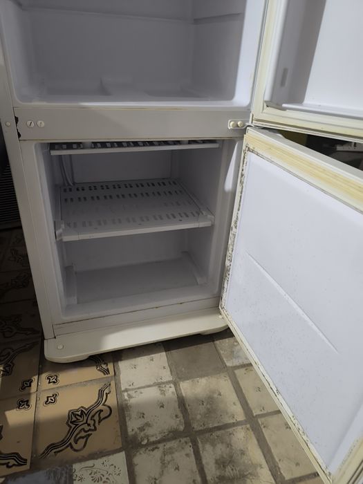 Продам холодильник