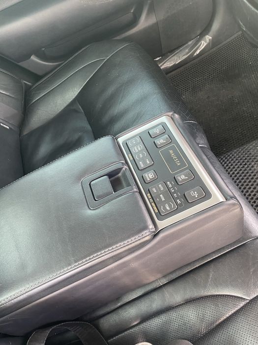 Тойота краун маджеста 200