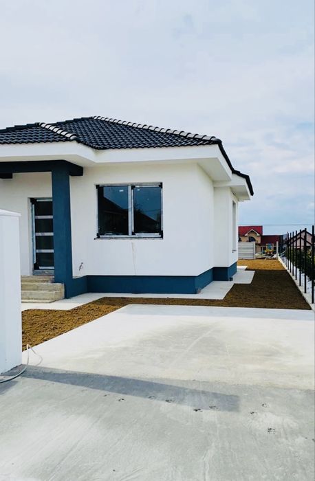 Casa semifinisata de vanzare santandrei!