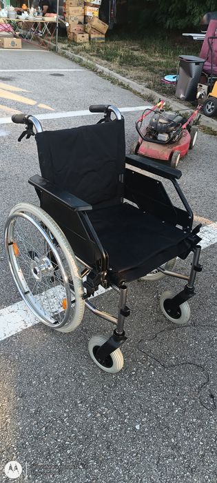 vand carucior nou. pt pesroane cu dizabilitati.u