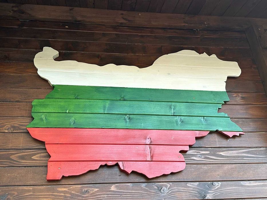 Дървена карта на България