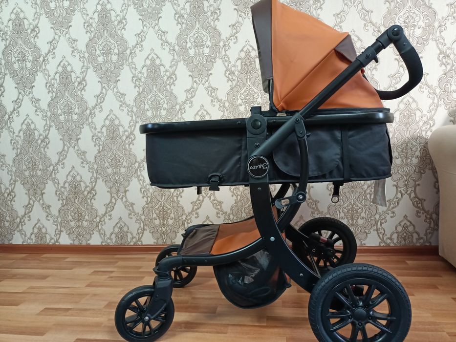 Продаю коляска.  Состояние отличная
