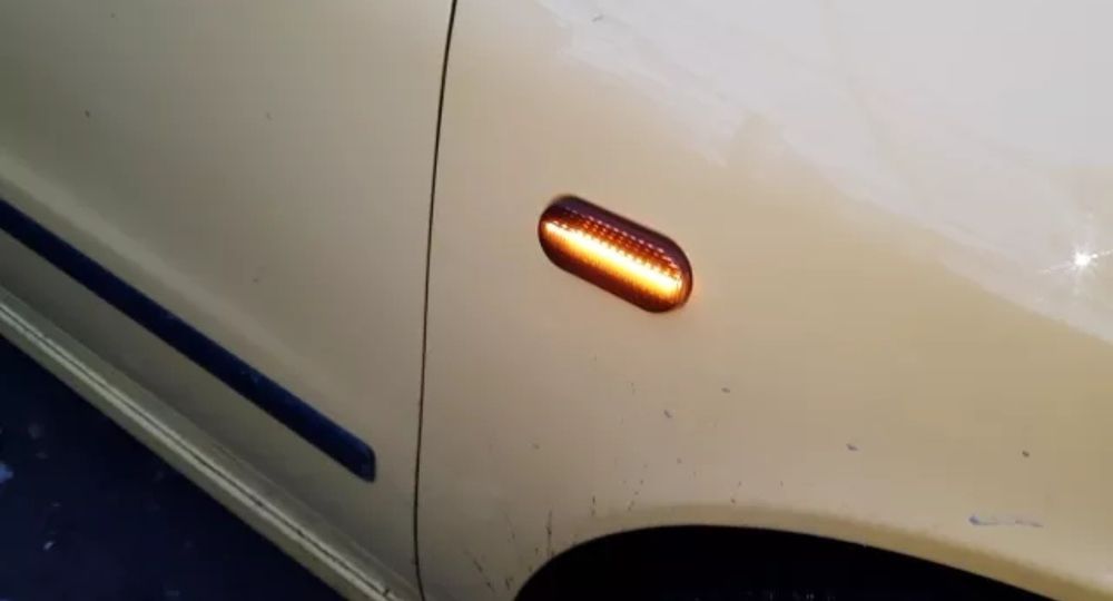 Бягащи динамични мигачи за VW Golf 3 4 Passat 5 5.5 Bora Polo Seat