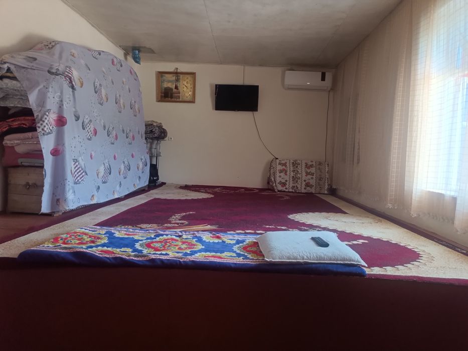 Hovli uy joy sotiladi