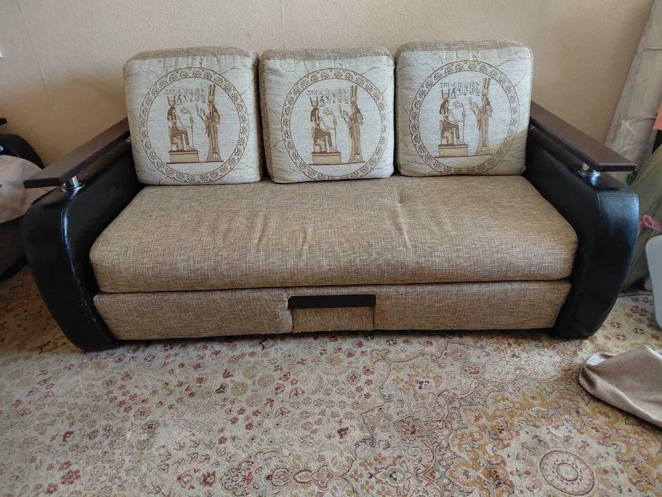 Продам мягкий диван