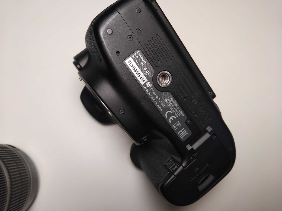 Canon 70D - body 6k cadre, 2 baterii