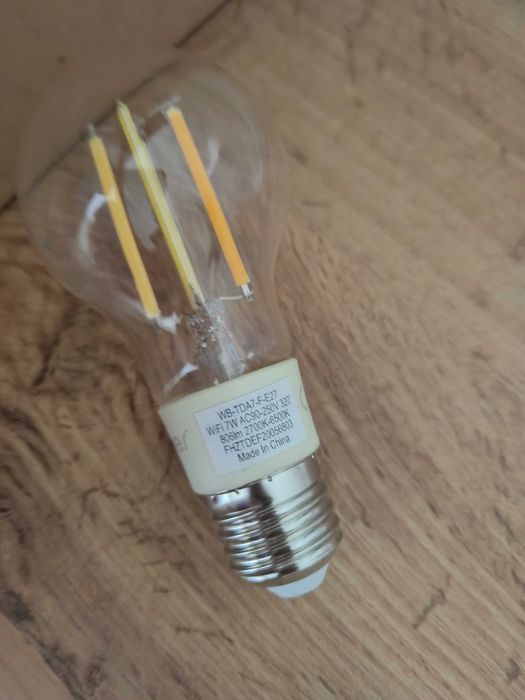 3 becuri inteligente WiFi Tuya/Matter Moes 806 lm 2700-6500K E27 retro