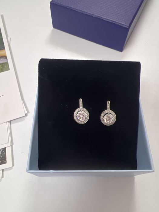 Cercei eleganti si rafinati