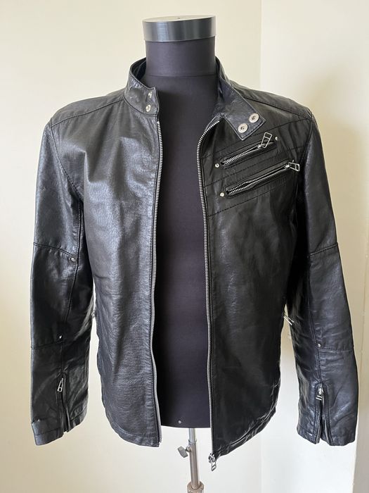 Geaca piele , impecabila