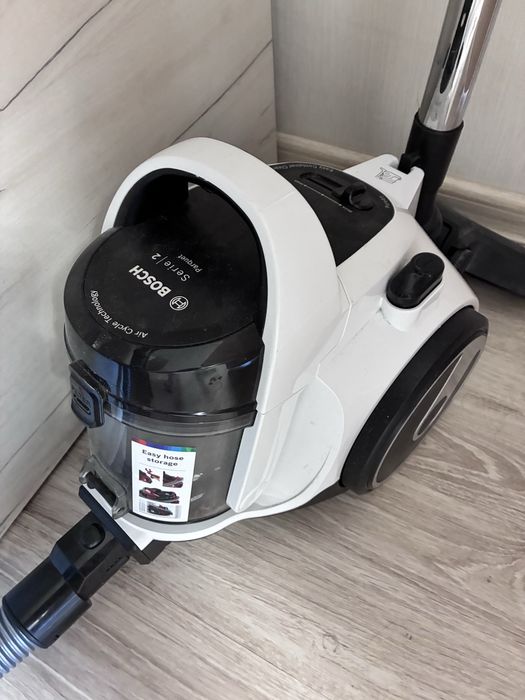 Пылесос Bosch белый